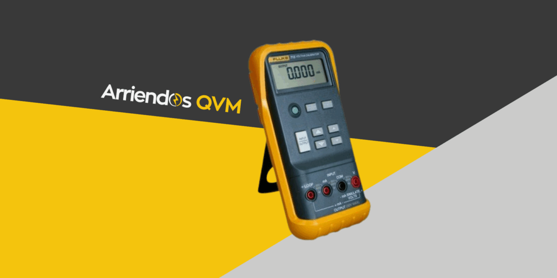 Calibrador de lazo Fluke 715 mostrando pantalla de 4–20 mA y opciones HART